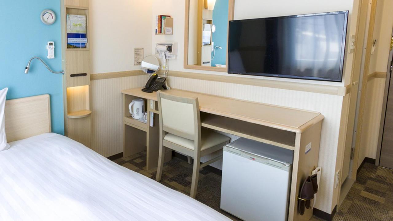 Toyoko Inn Matsumoto Eki Higashi Guchi Buitenkant foto